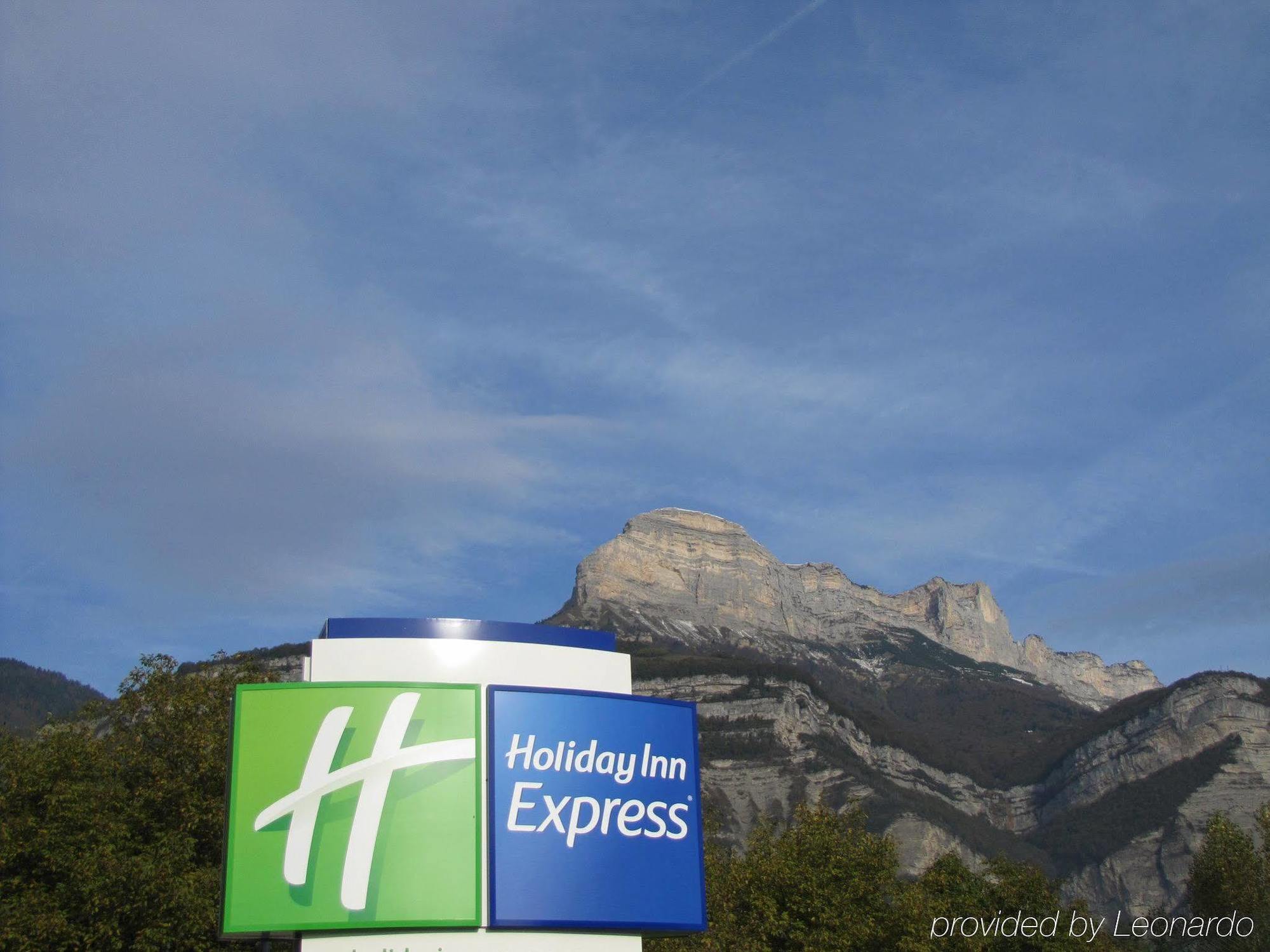 Holiday Inn Express Grenoble-베르닌 외부 사진